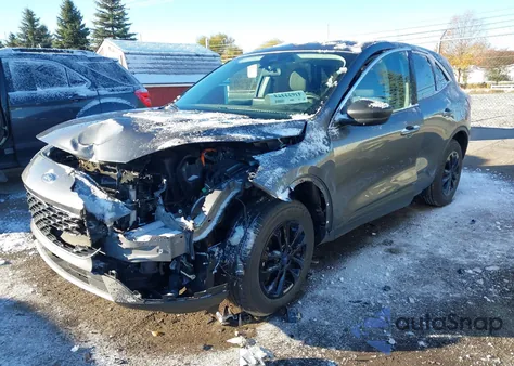 2022 Ford Escape Se Hybrid z USA, uszkodzony, nr VIN 1FMCU9BZ1NUA17113